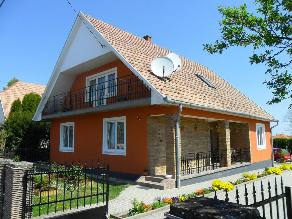 Joli Guesthouse Ordacsehi Habitación foto